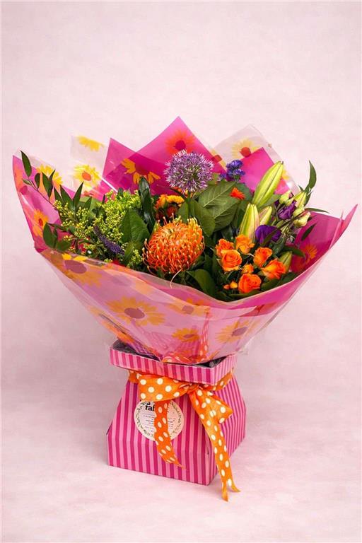 Flowers - Sunset Spark Handtied