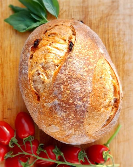 Sun-Dried Tomato & Basil Sourdough 400g