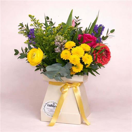 Flowers - Spring Sunshine Handtied