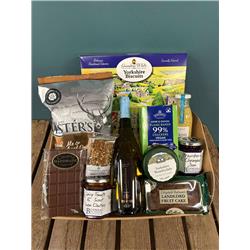 The Taste Of Yorkshire With White Wine Hamper